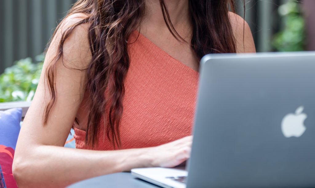 Alexia Peytoureau, consultante SEO et rédactrice web dans la région bordelaise.